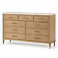 Commode en bois de chêne clair avec poignées en laiton doré et dessus en marbre